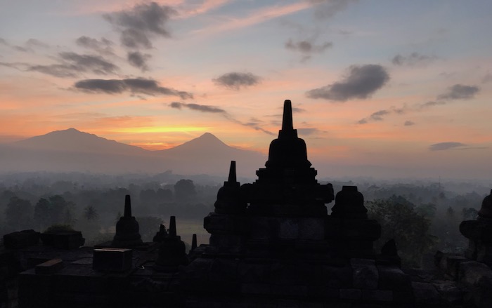 Borobudur au lever du soleil