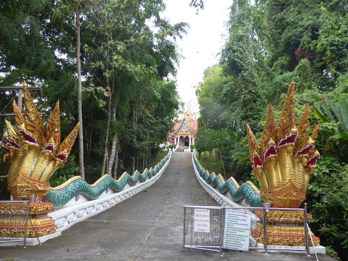 Pra Mahathat Chedi Puttham Ban Lue - พระมหาธาตุเจดีย์พุทธรรมบันลือ